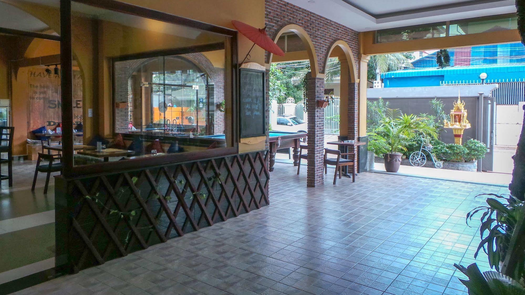 La Belle Residence Phnom Penh Esterno foto